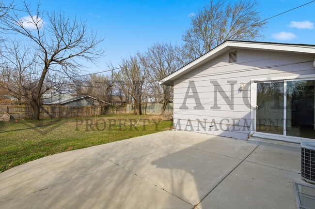 Building Photo - 6651 N Scottsville St