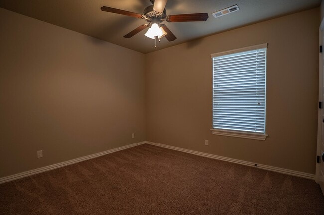 Building Photo - Charming 3 bedroom Home in Prairie Grove