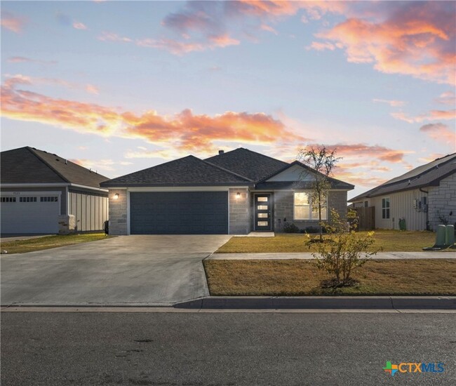 Primary Photo - 1519 Curlew Ln
