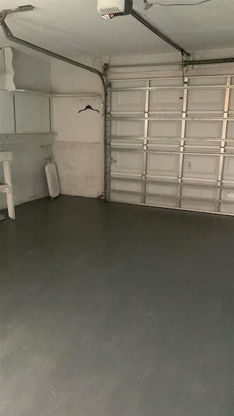 Building Photo - 1765 Elinor Pl