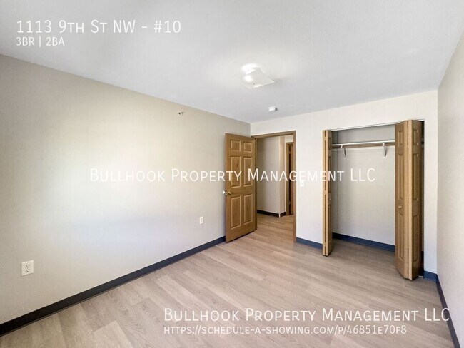Building Photo - 1113 9th St NW