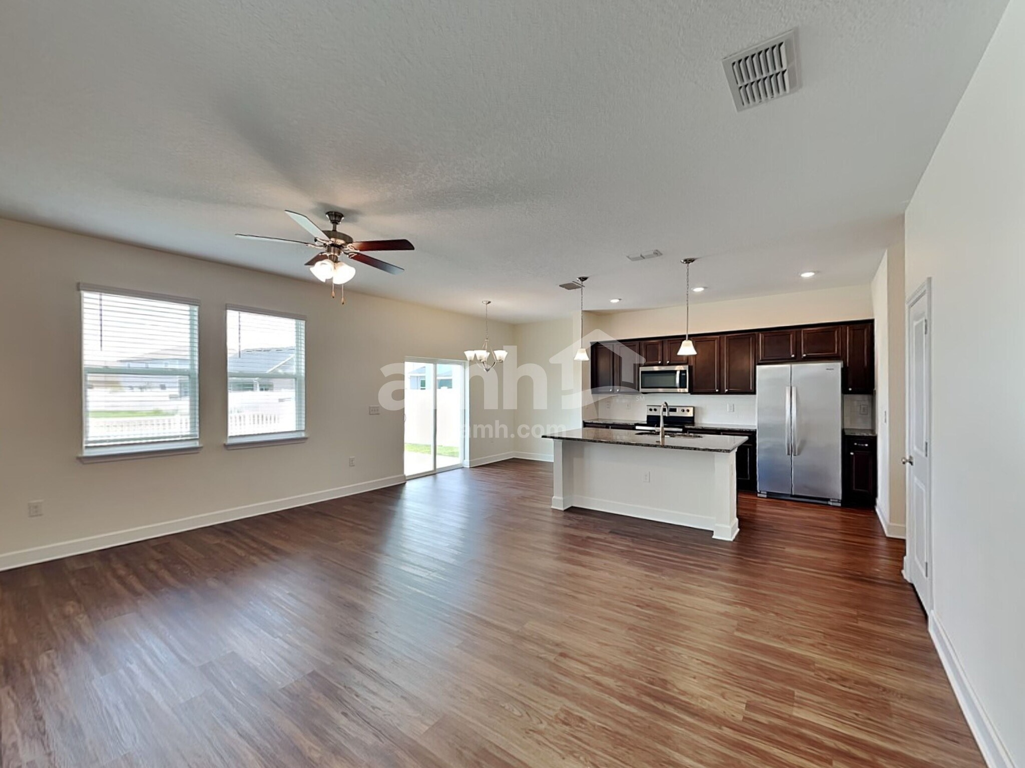 Building Photo - 4616 Birdsong Dr