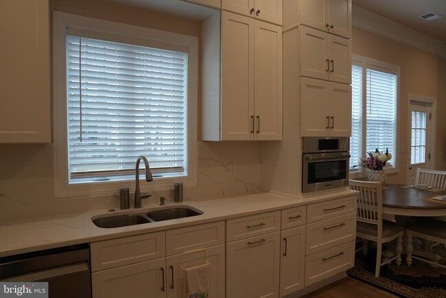 Building Photo - 19923 Smith Cir