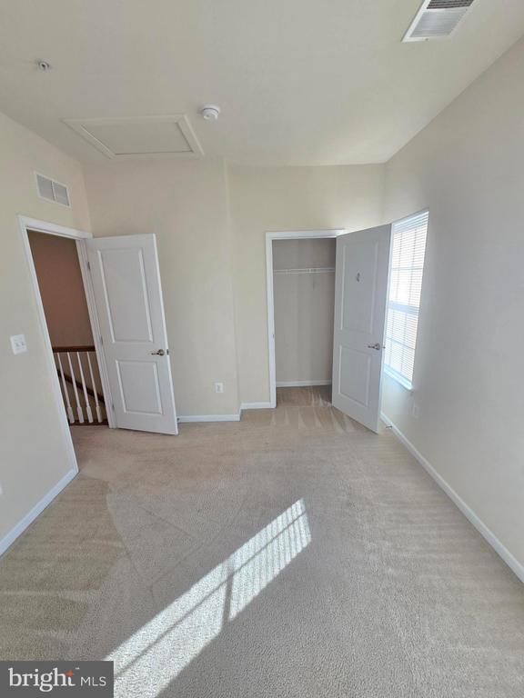 Building Photo - 705 S Macon St.