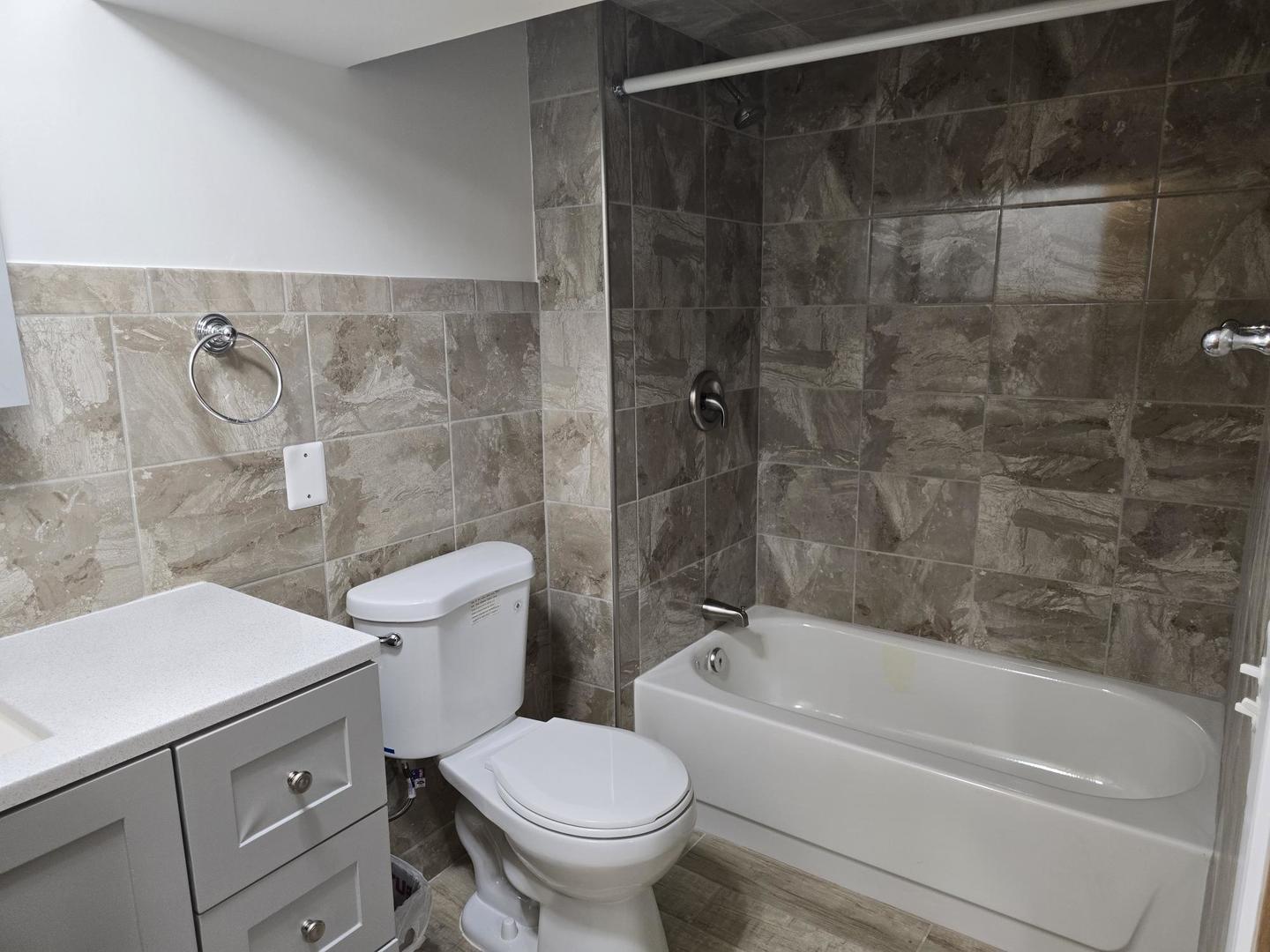 Building Photo - 5151 N Meade Ave