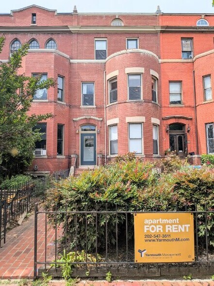 Primary Photo - 316 Maryland Ave NE