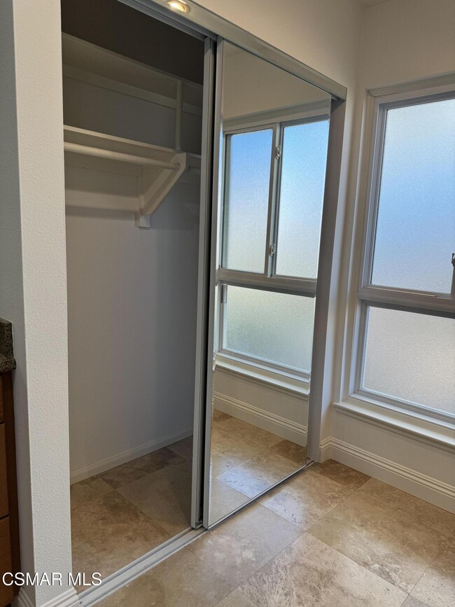 Building Photo - 6301 Pisces St