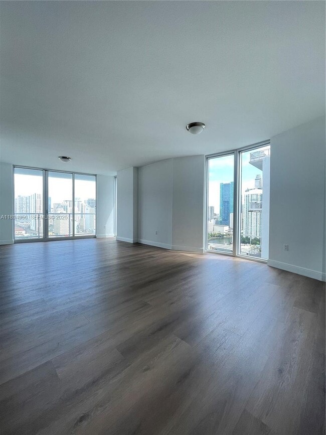 Building Photo - 185 SW 7th St