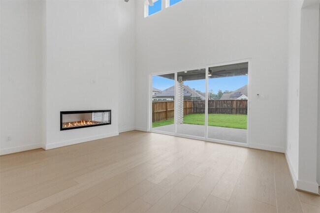 Building Photo - 7106 Carriage Lgt Dr