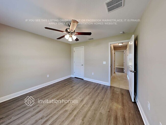 Building Photo - 27295 Deep Creek Blvd