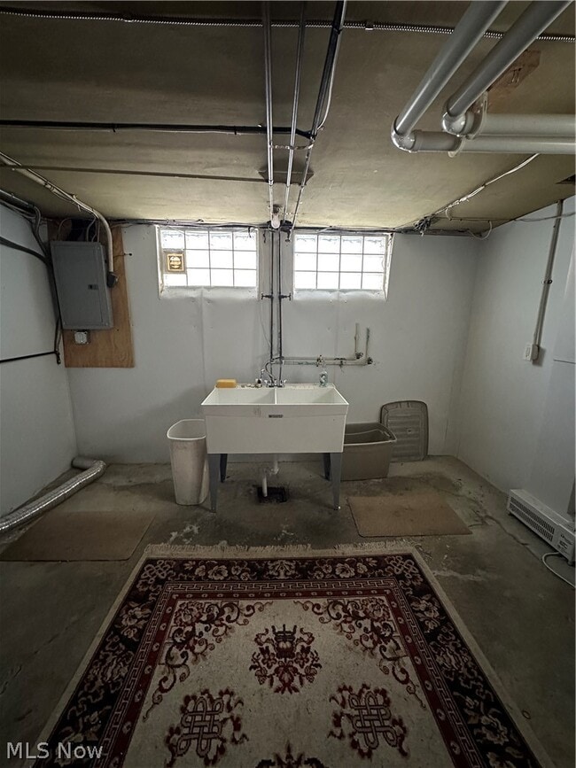 Building Photo - 1579 Laclede Rd