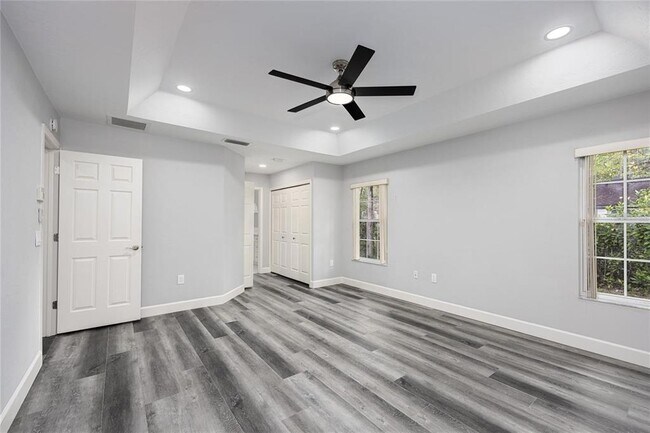 Building Photo - 2103 SW 75th Terrace