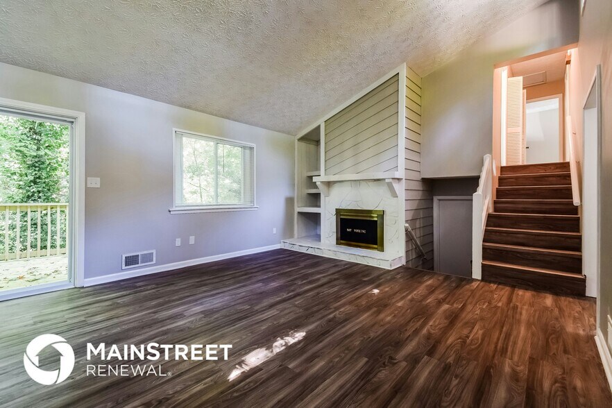 Building Photo - 6855 Red Maple Dr