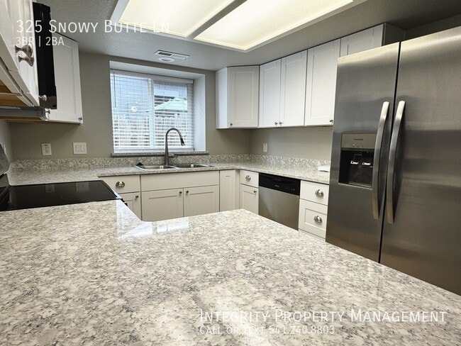 Building Photo - 325 Snowy Butte Ln