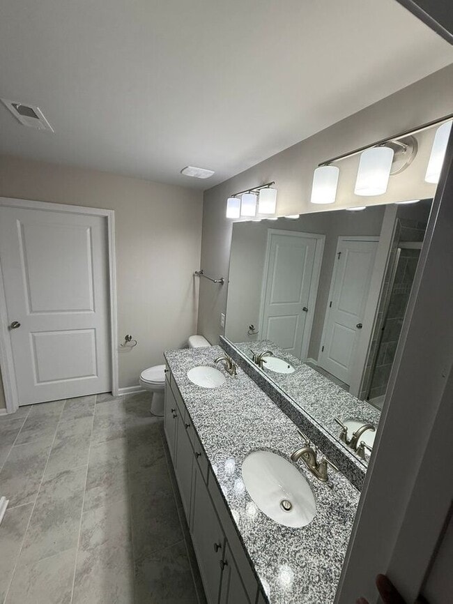 Building Photo - **Charming 3-Bedroom Home in Peaceful Stan...
