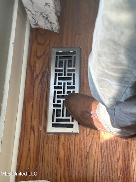 Building Photo - 3564 Cowan Pl