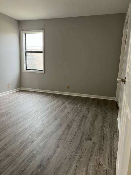 Building Photo - 755 Burcale Rd