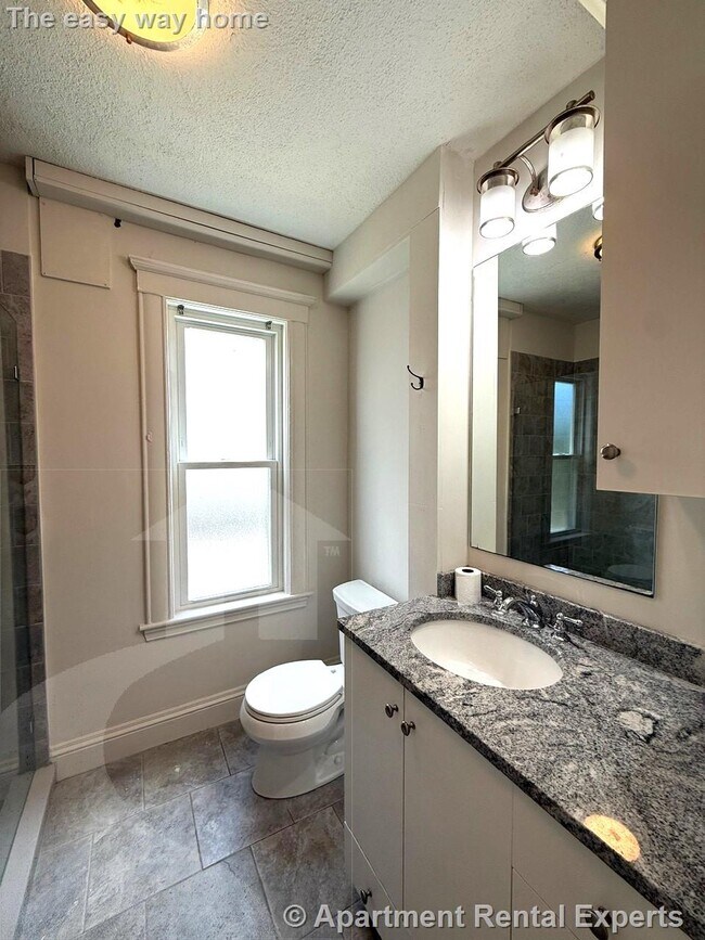 Building Photo - 441 Broadway