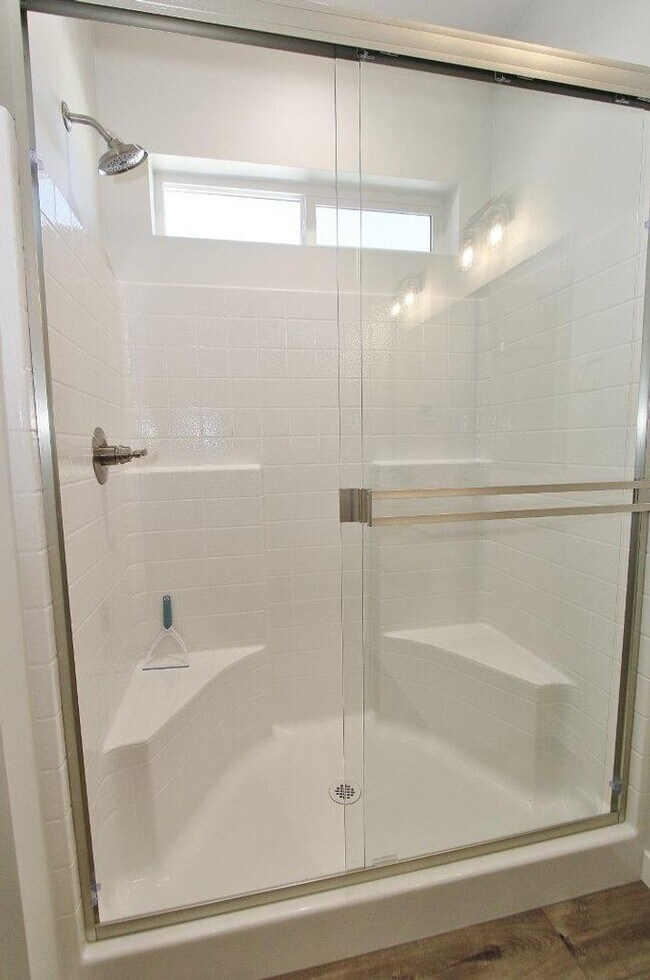 Building Photo - Single-Level Home in Quiet Neighborhood