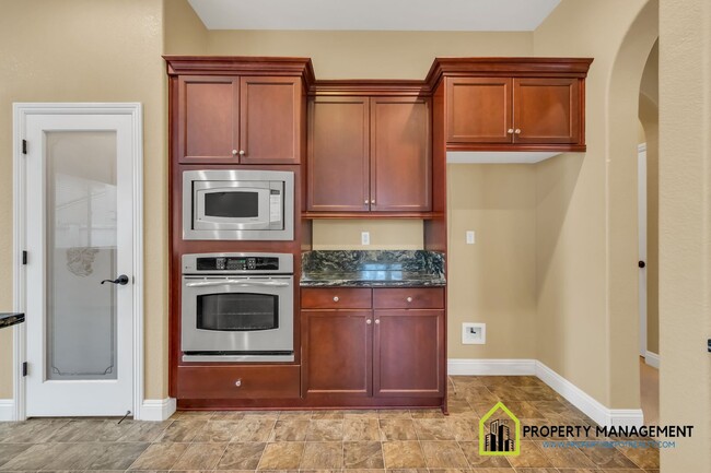Building Photo - Exceptional Single-Story Home for Rent - 2...
