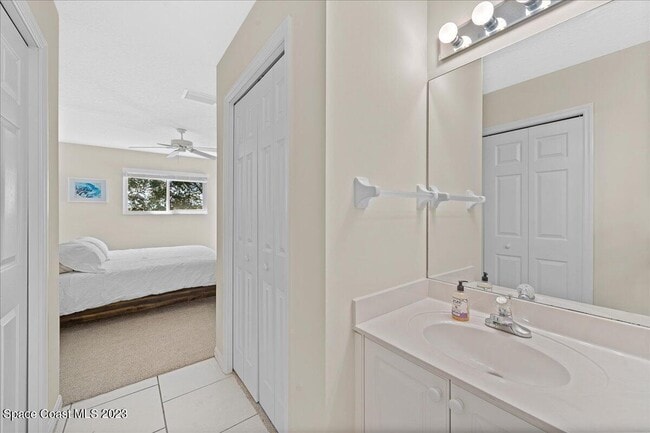 Building Photo - 1720 Minutemen Causeway