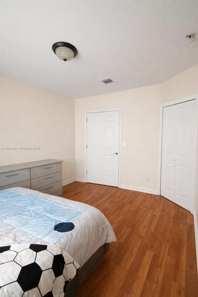 Building Photo - 5724 NW 112th Pl