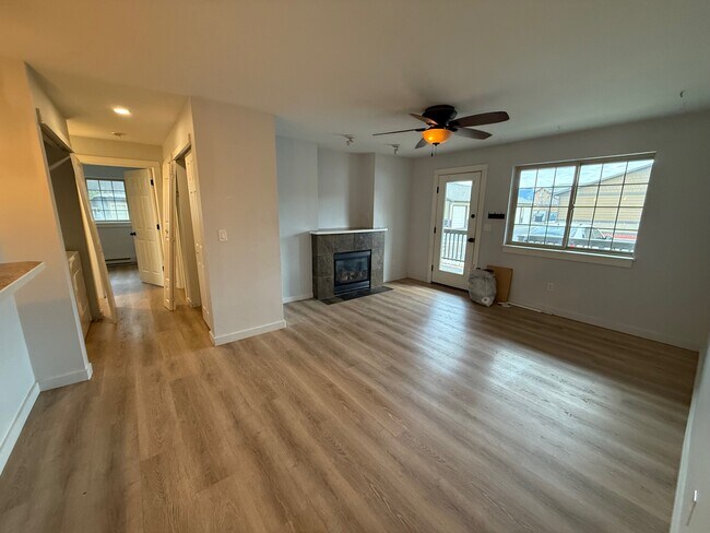 Building Photo - 4673 Bembrick St