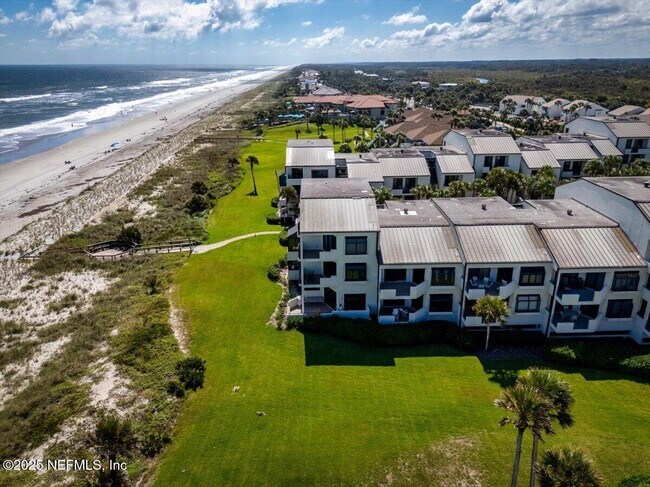 Building Photo - 739 Spinnakers Reach Dr