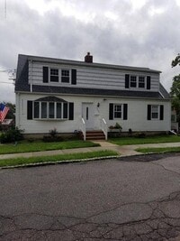 Building Photo - 346 Little Clove Rd