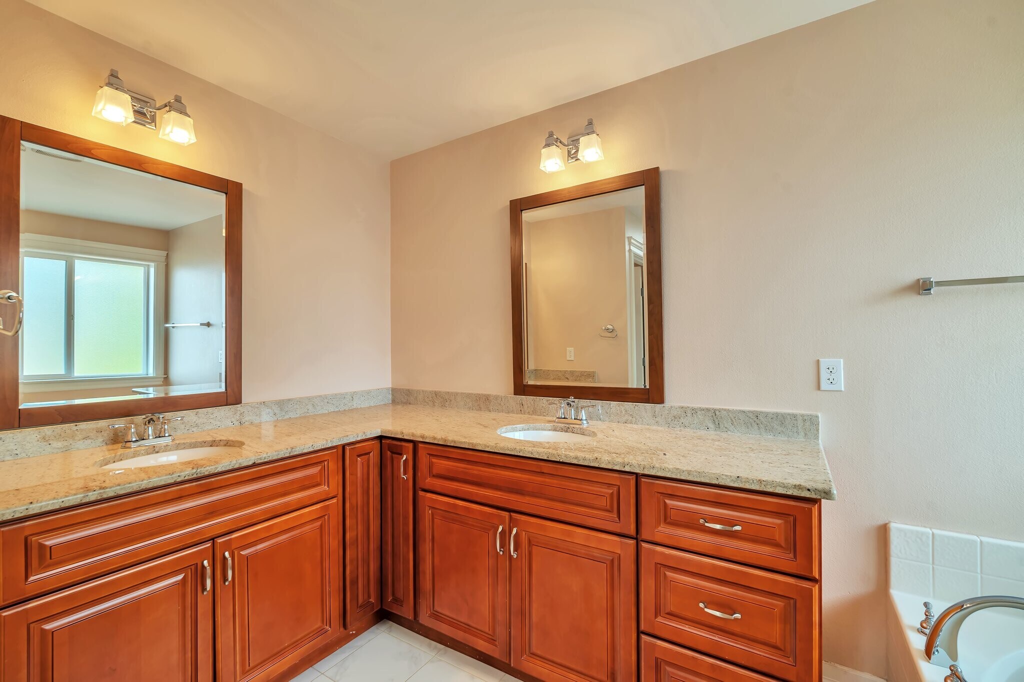 Building Photo - 9604 S 236th Pl