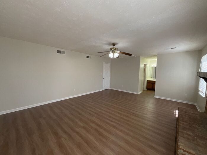 Building Photo - 5007 Fieldgreen Crossing