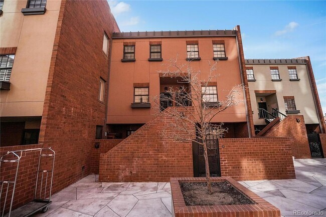 Building Photo - 1512 Larimer St