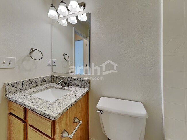 Building Photo - 1029 W Honker Dr