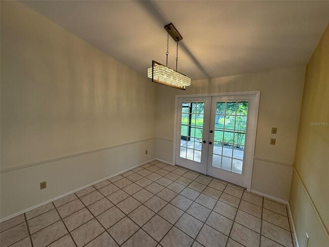 Building Photo - 4270 Ascot Dr