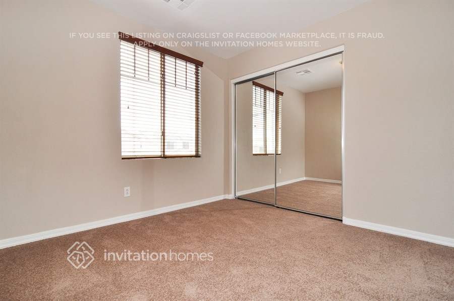 Building Photo - 15077 N 173rd Dr