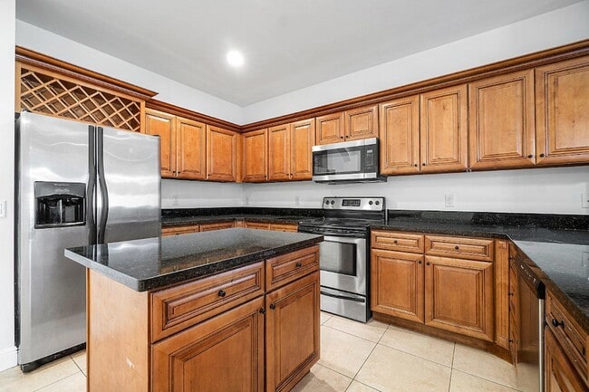 Building Photo - 811 S Federal Hwy