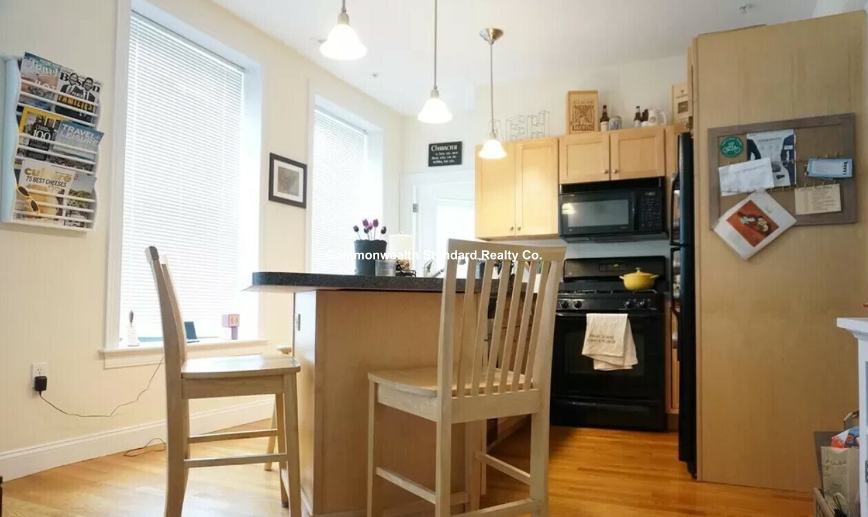 Building Photo - 7 Sutherland Rd