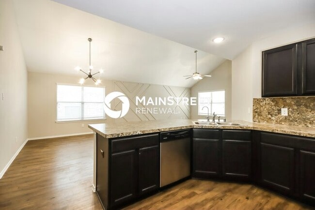 Building Photo - 1707 Grand Plaza Dr