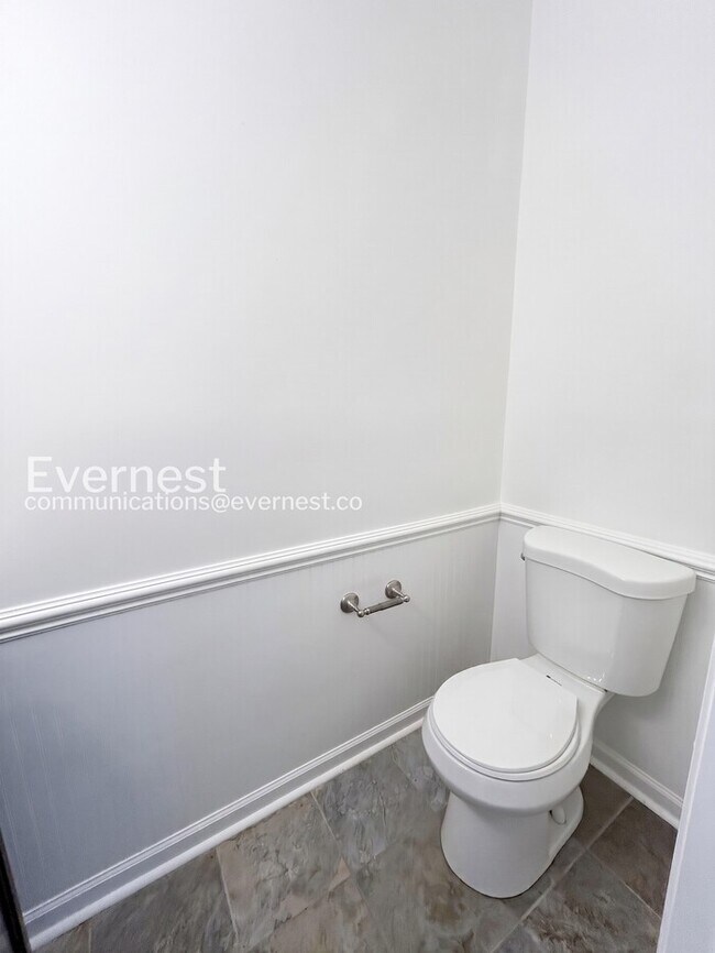 Building Photo - 3312 Northbrook Dr