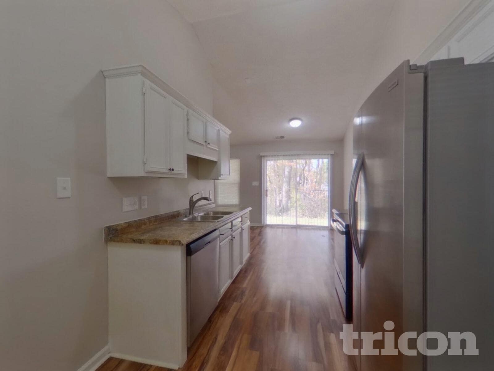 Building Photo - 11006 White Stag Dr