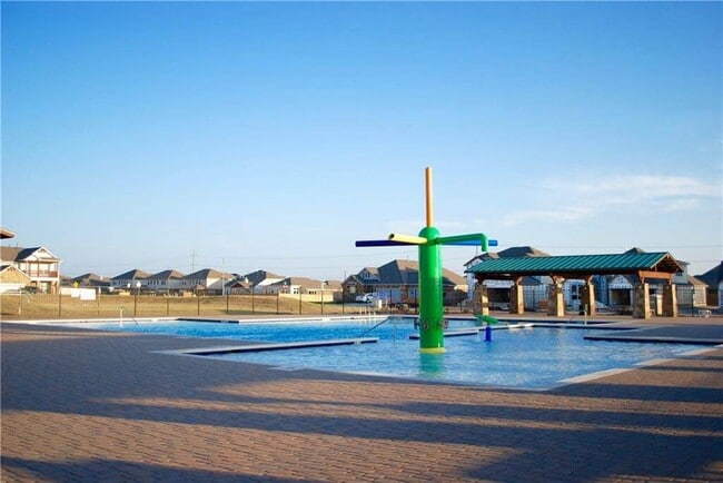 Building Photo - 6032 Genova Pl