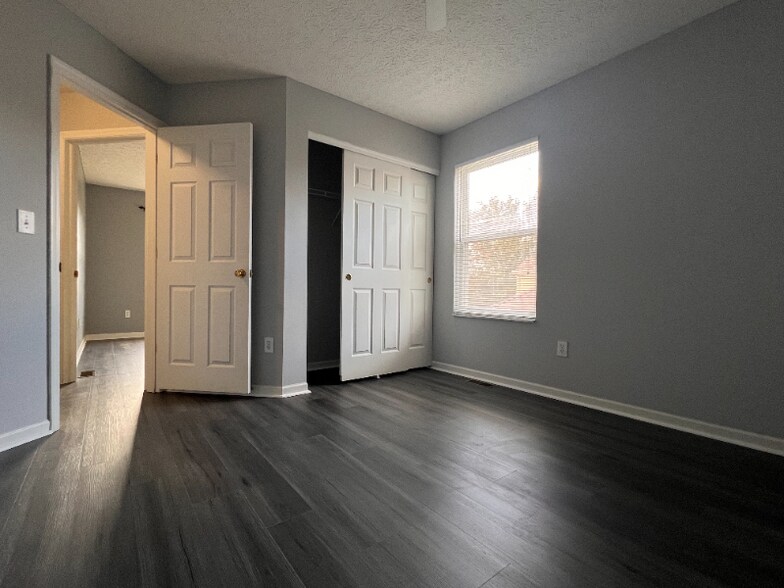 Building Photo - 712 Cape Henry Dr