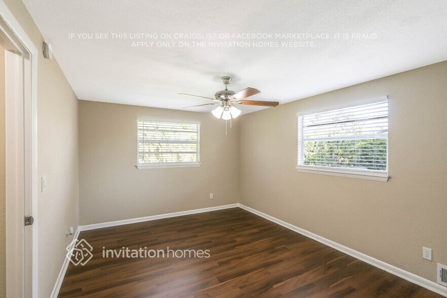 Building Photo - 11298 92nd St N