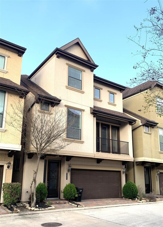 Building Photo - 3021 Kisling St