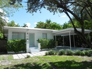 Building Photo - 861 NE 70th St