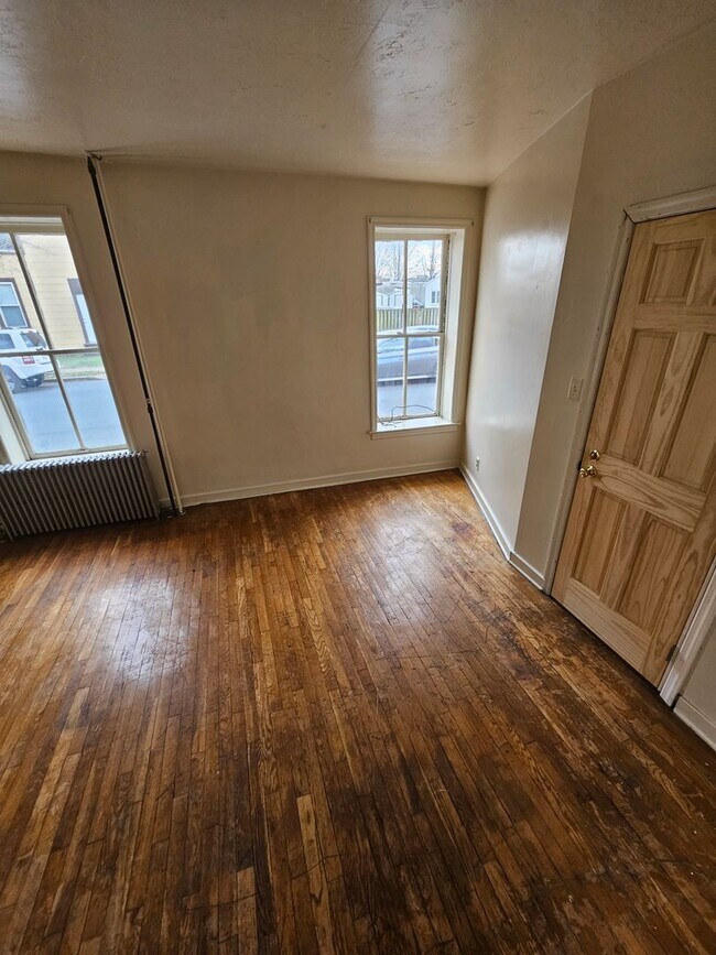 Building Photo - 205 Jefferson Ave