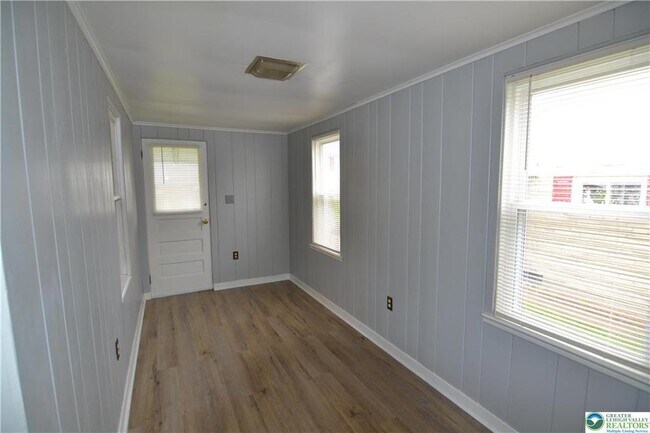 Building Photo - 353 West St