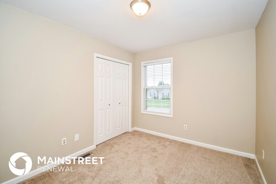 Building Photo - 4662 Shenandoah Dr