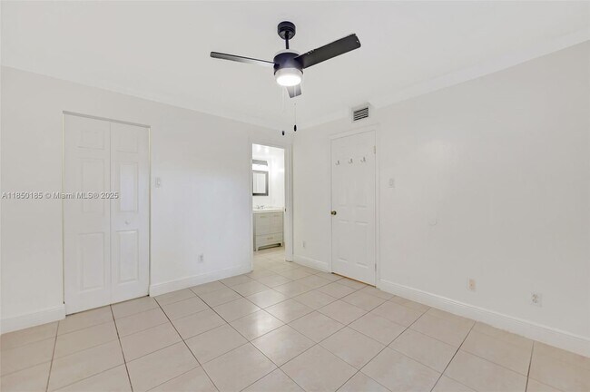 Building Photo - 10630 SW 157th Ct