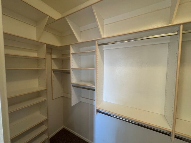 Building Photo - 3 Bedroom - 2 Bath - 2148 Sq. Ft. - Blakeman Ranch - Chandler